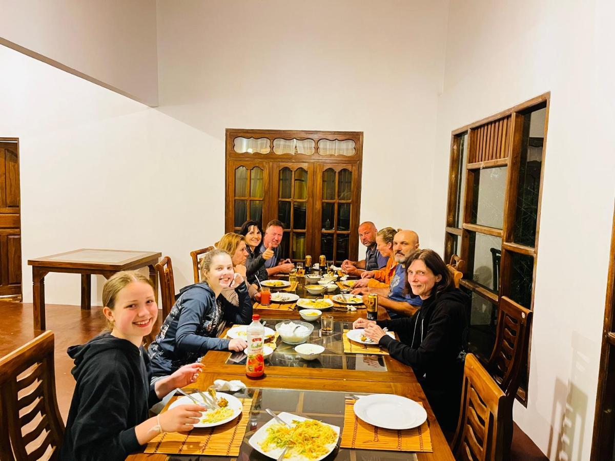 Travellers Nest Inn Nuwara Eliya Kültér fotó